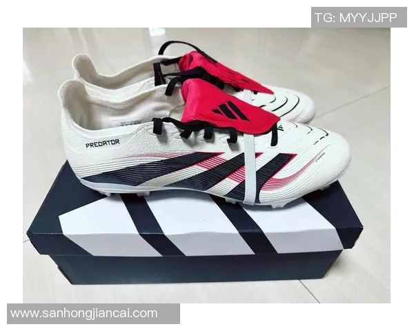 球星专用分离式鞋舌足球鞋揭秘提升控球与舒适度的创新设计