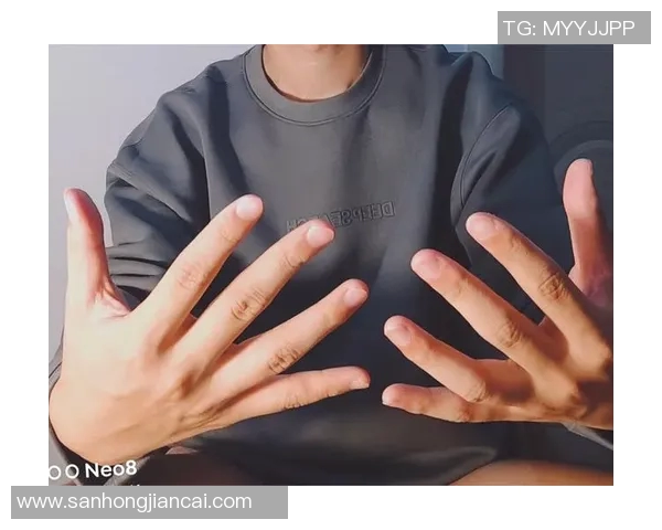 足球明星同款卫衣精选推荐球迷必备时尚单品图集